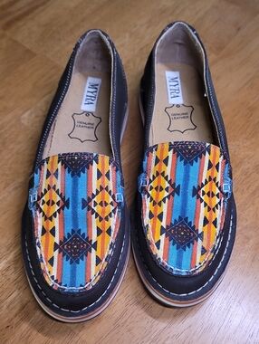 Myra Bag ☆ Laguna Southwestern Print Slip-On